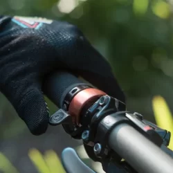 Dzwonki rowerowe, trąbki i piszczałki